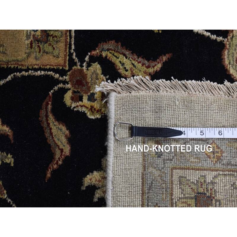 Shahbanu Rugs Seashell White Hand Knotted Half Wool and Half Silk Rajasthan All Over Leaf Design